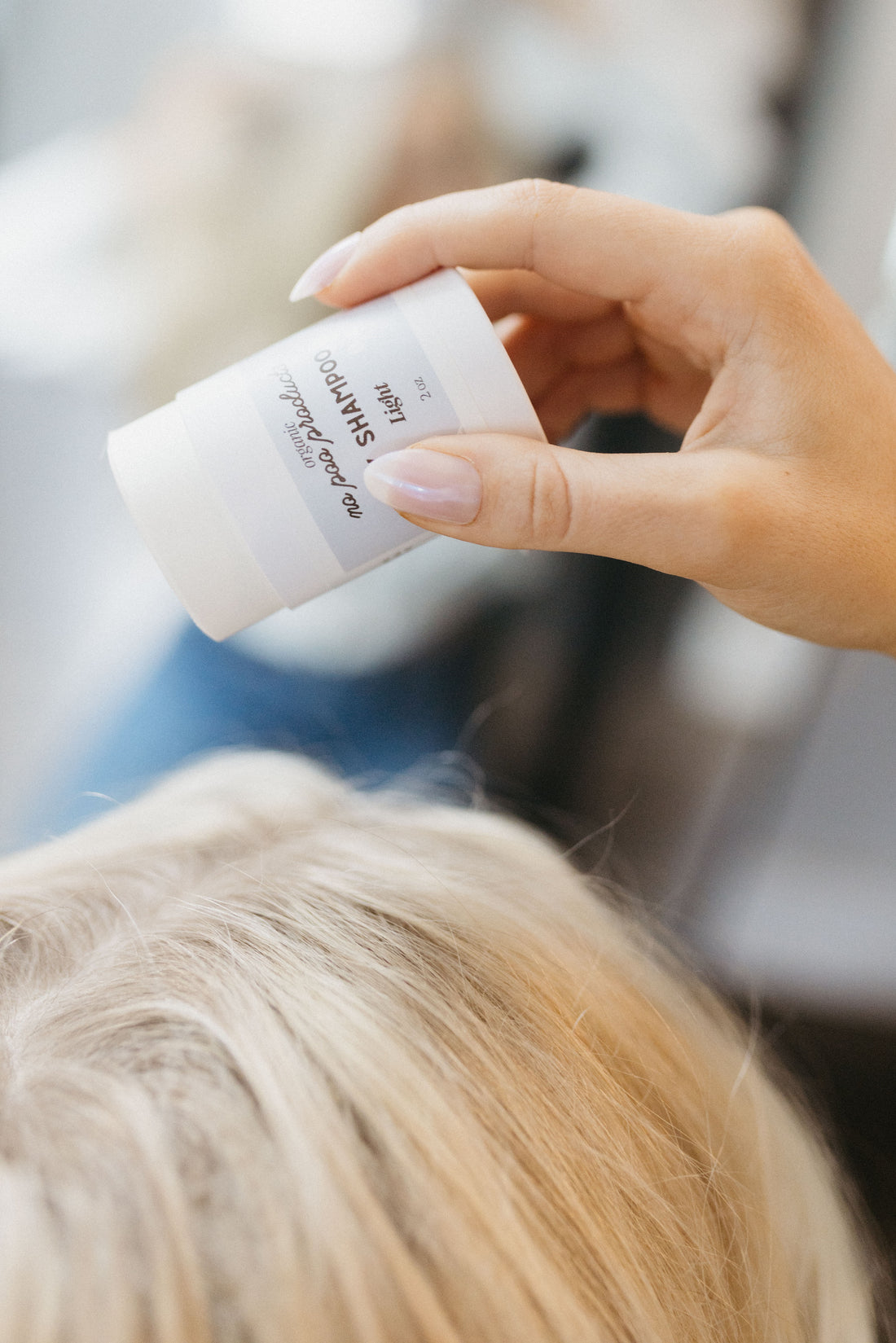 What Is Natural Dry Shampoo and How To Use!
